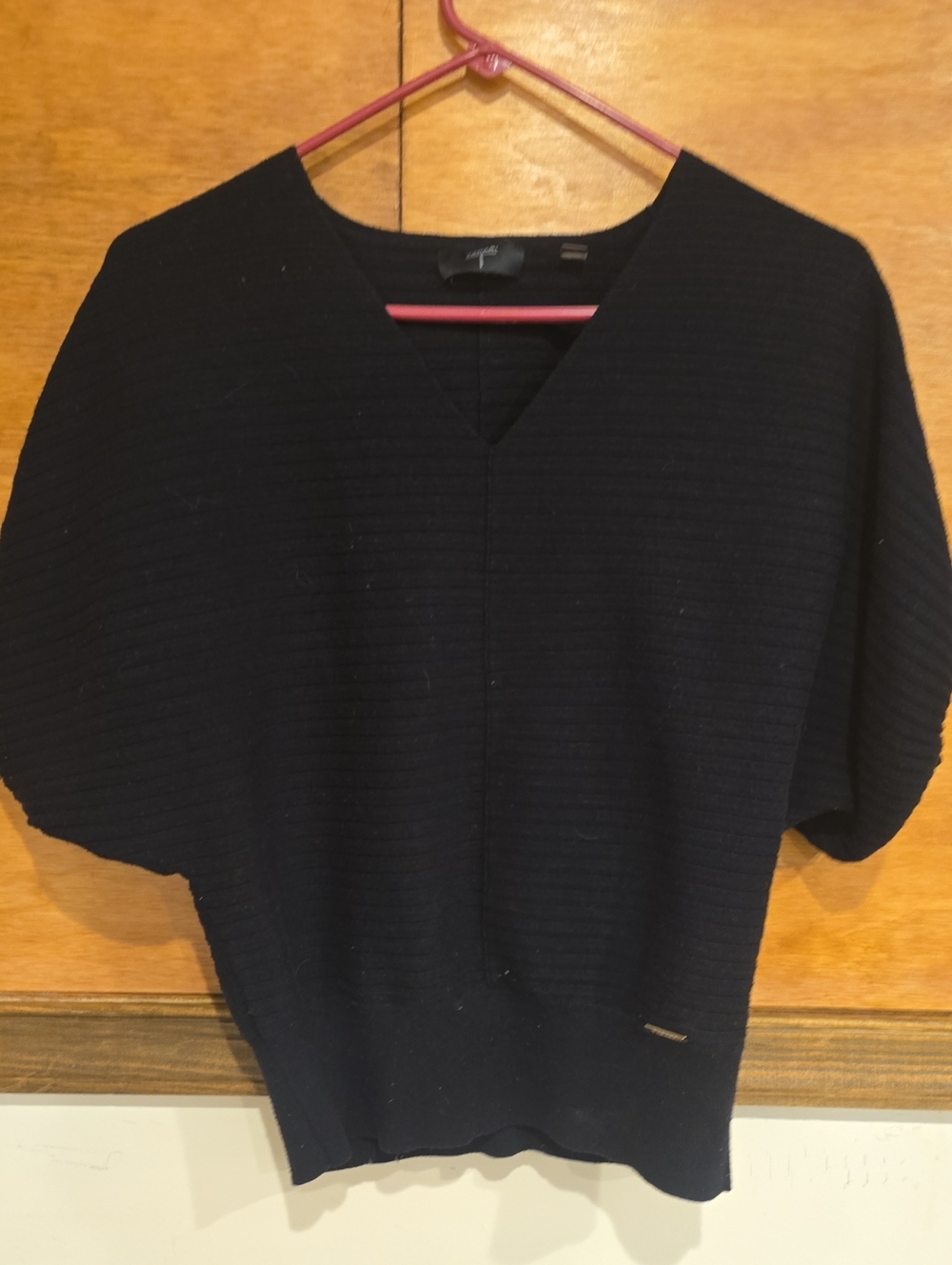 Tahari Black V-Neck Short Sleeve Sweater